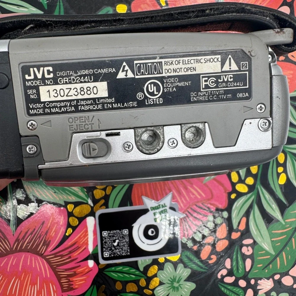 JVC gr d244u